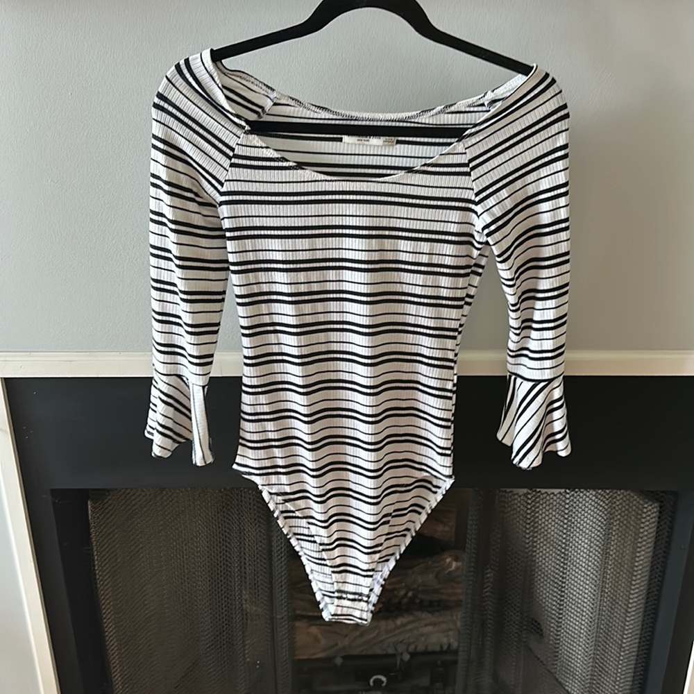 Black and white striped off the shoulder Abercrombie bodysuit